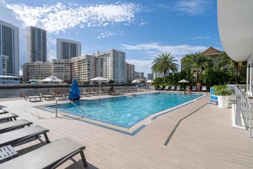 Miami Beach 1B/1B Incredible View Apartment With Kitchen Hallandale Beach Εξωτερικό φωτογραφία